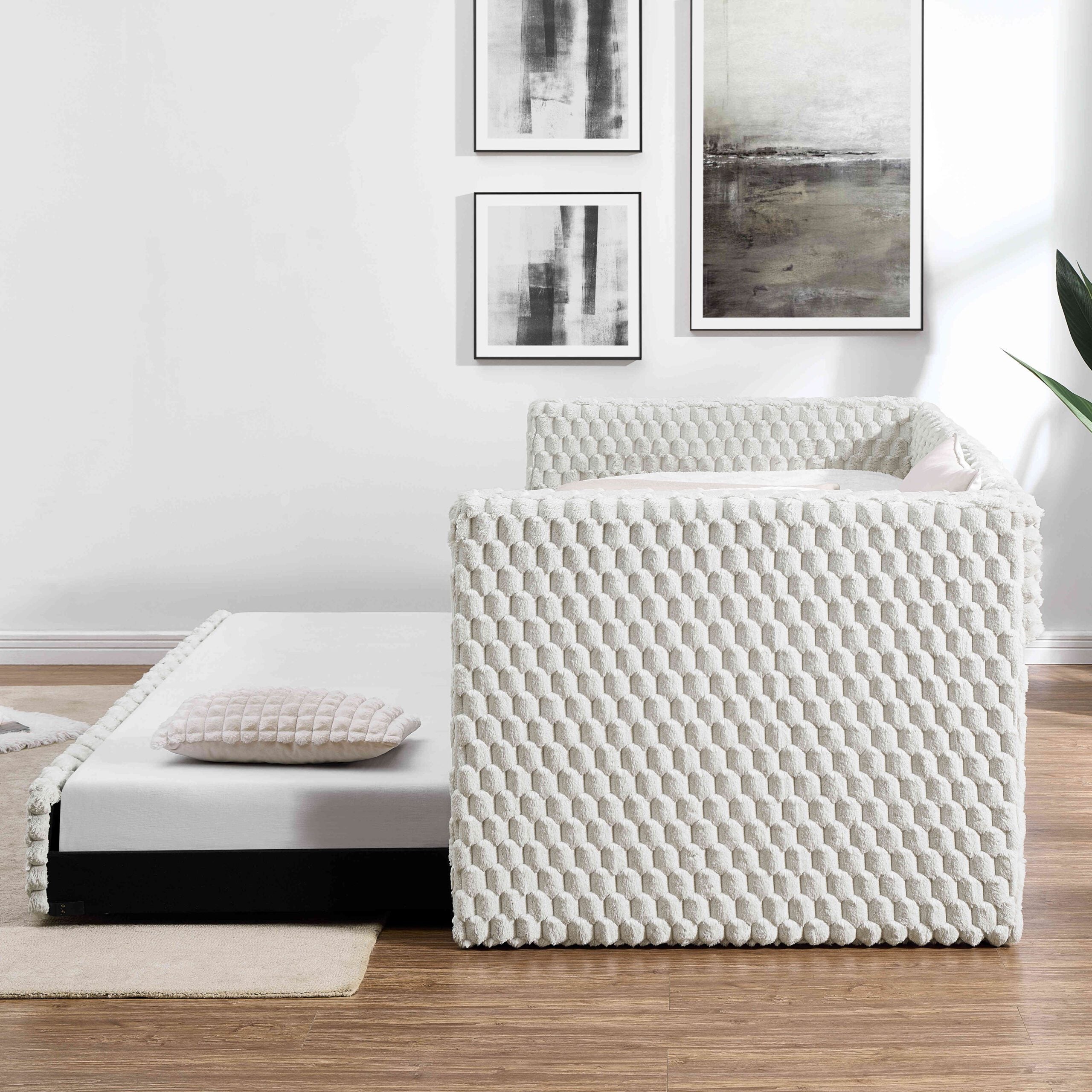 Upholstered sofa bed,The bottom pulls out to form a bed